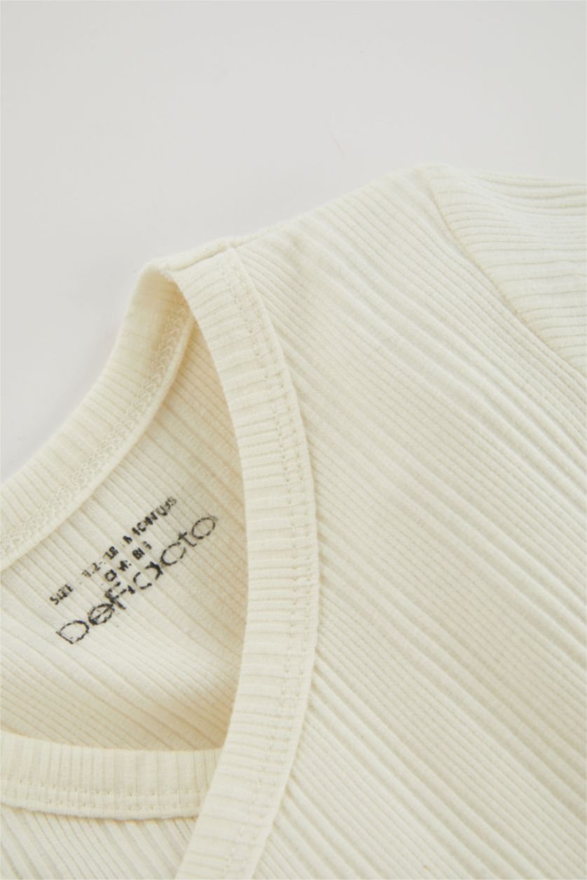 طفلة صغيرة بيج فاتح سالوبيت بيبي اولادي مضلع - قطعتين