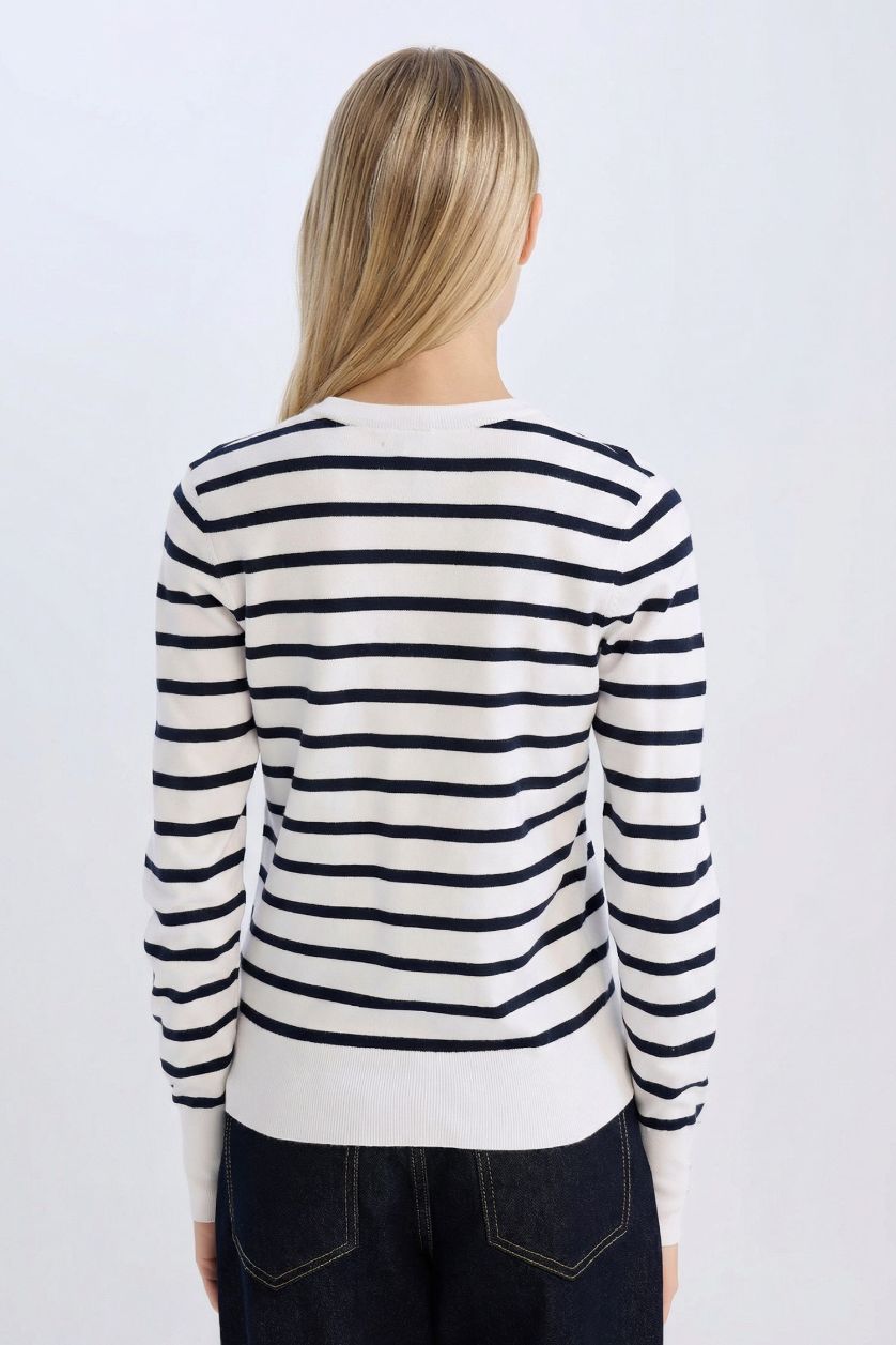 Kadın Ekru Regular Fit Çizgili Bisiklet Yaka Triko Kazak
