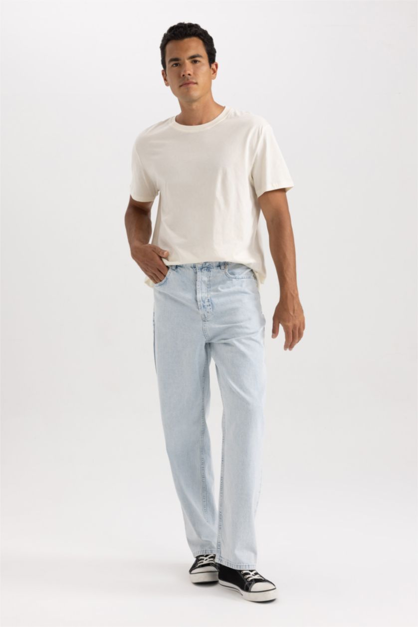MAN Ice Blue Baggy Jeans