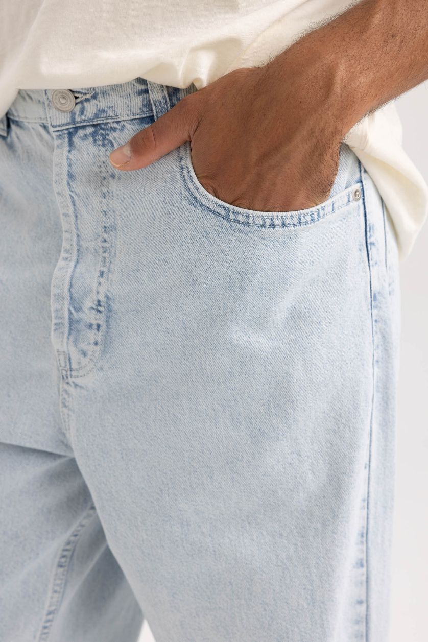 MAN Ice Blue Baggy Jeans