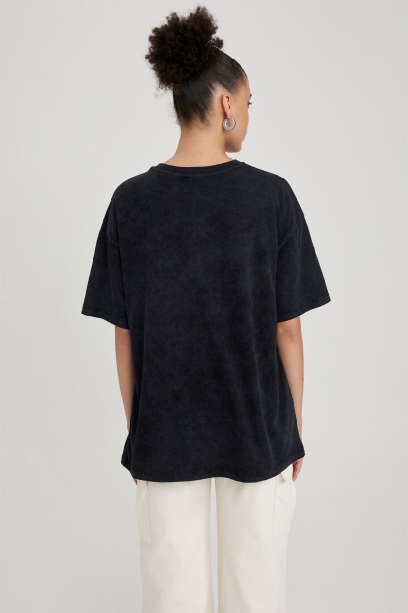 حريمي أسود تي شيرت مطبوع اوفر سايز  من وينزداي