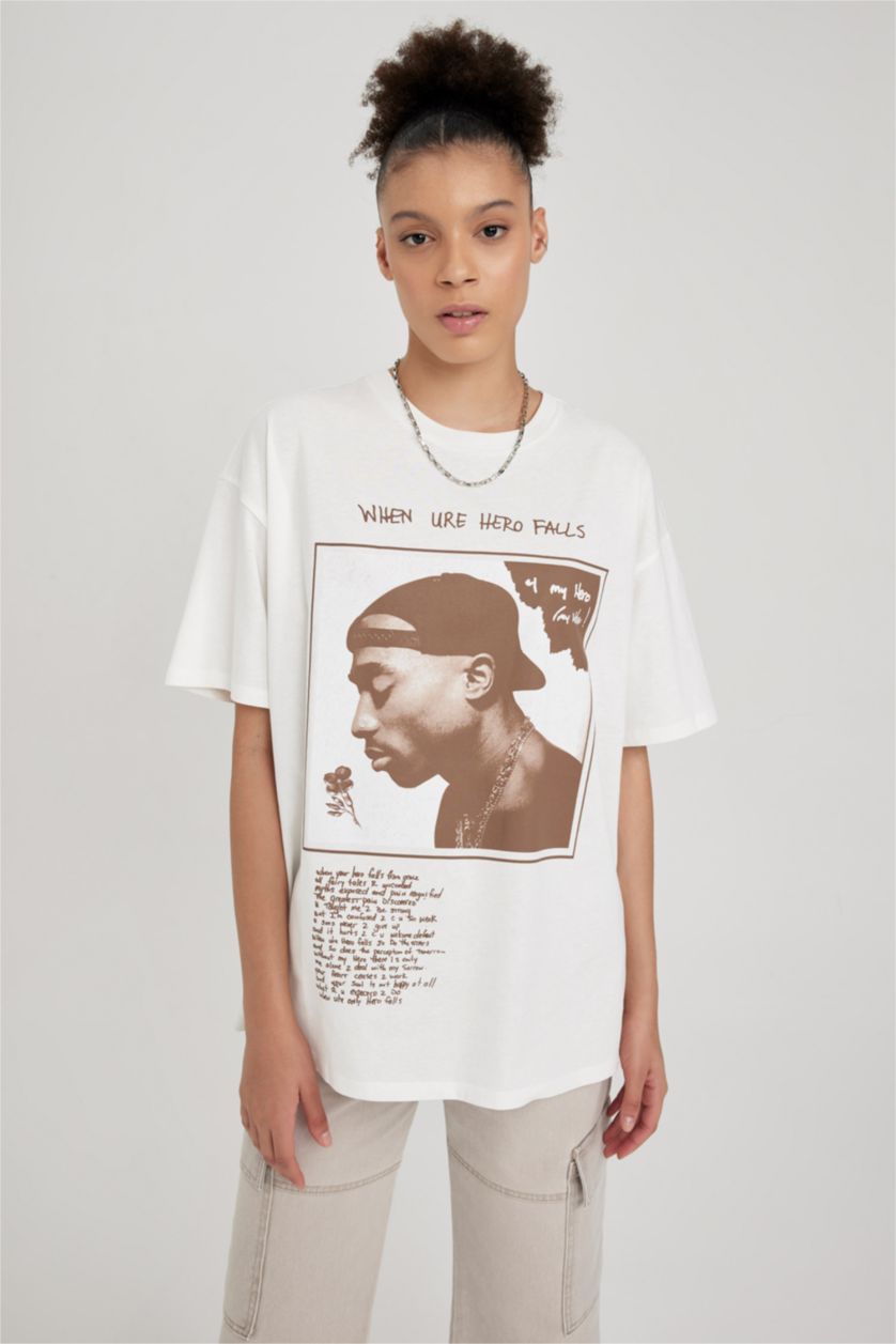 Kadın Kırık Beyaz Coool Tupac Oversize Fit Baskılı Kısa Kollu %100 Pamuk Tişört