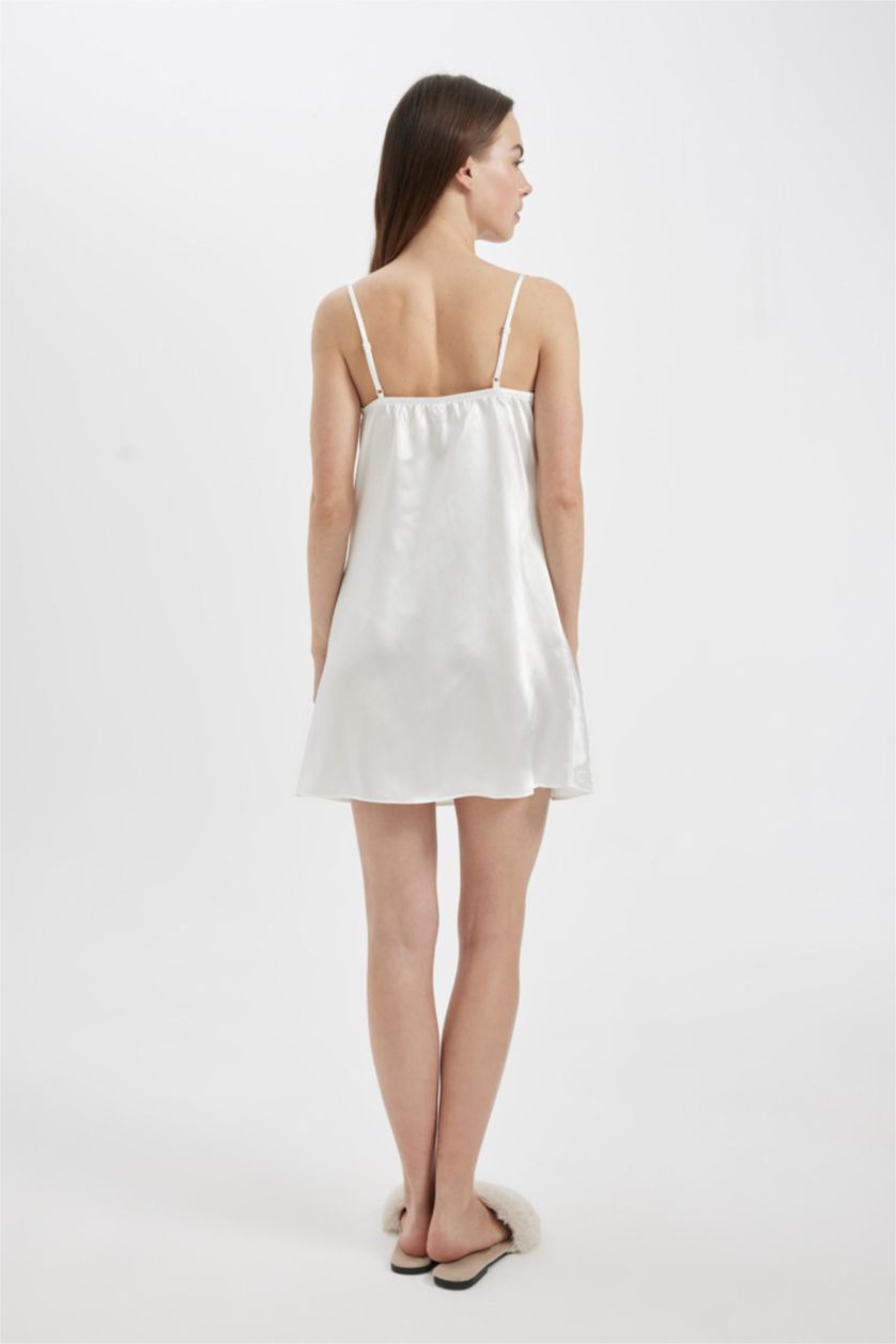 حريمي اوف وايت قميص نوم ستان قصة عادية برقبة مع طيات من Fall In Love