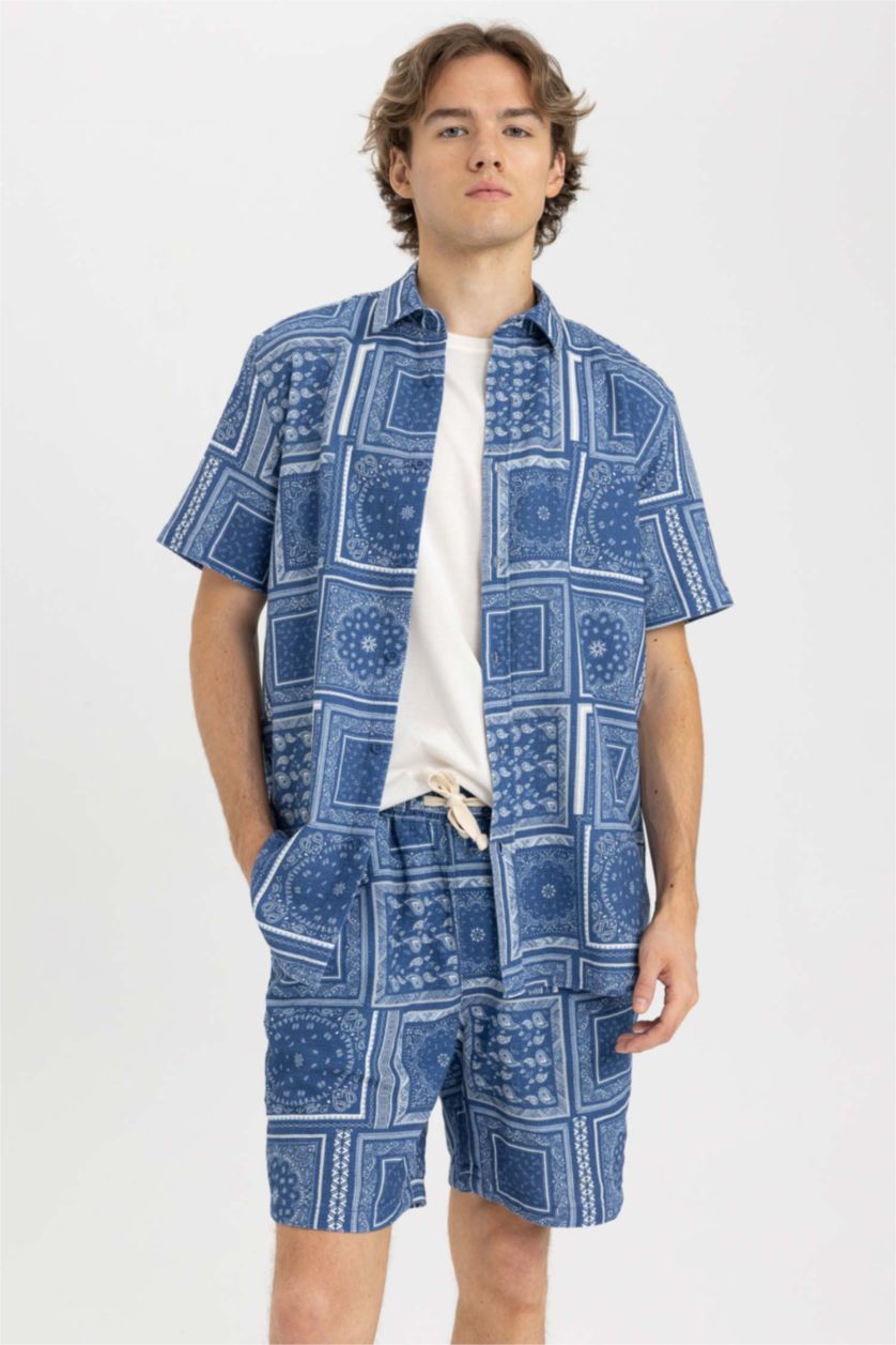 Ерлер индиго қалыпты пішім басып шығарылған Қысқа жеңді жейде