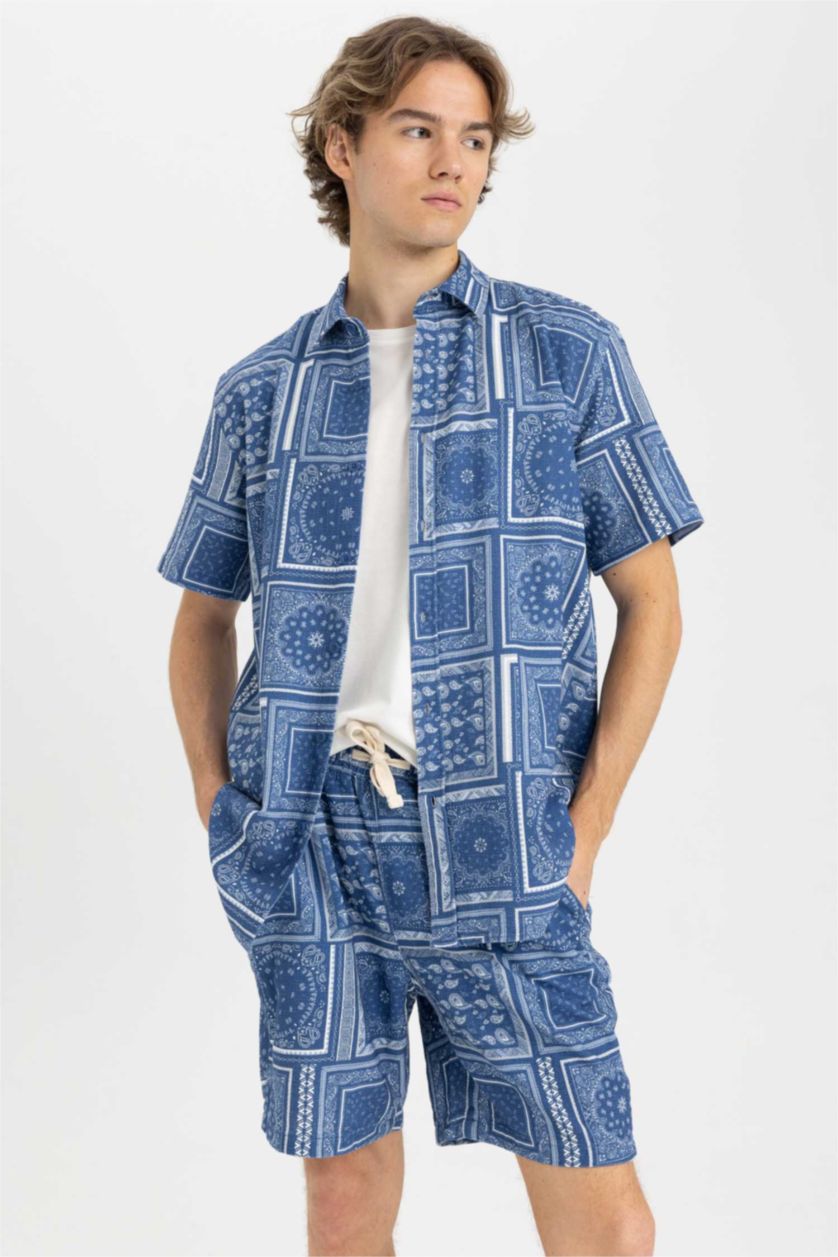 Ерлер индиго қалыпты пішім басып шығарылған Қысқа жеңді жейде