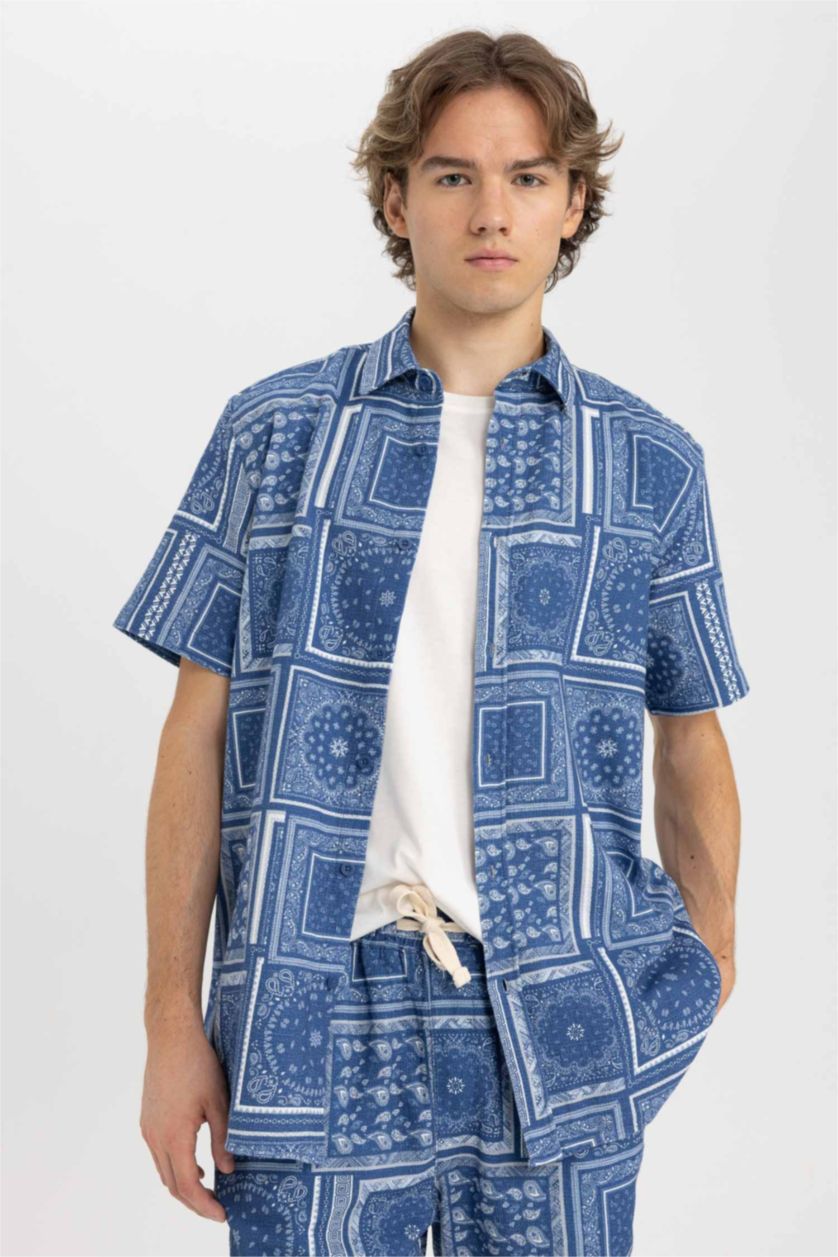 Ерлер индиго қалыпты пішім басып шығарылған Қысқа жеңді жейде