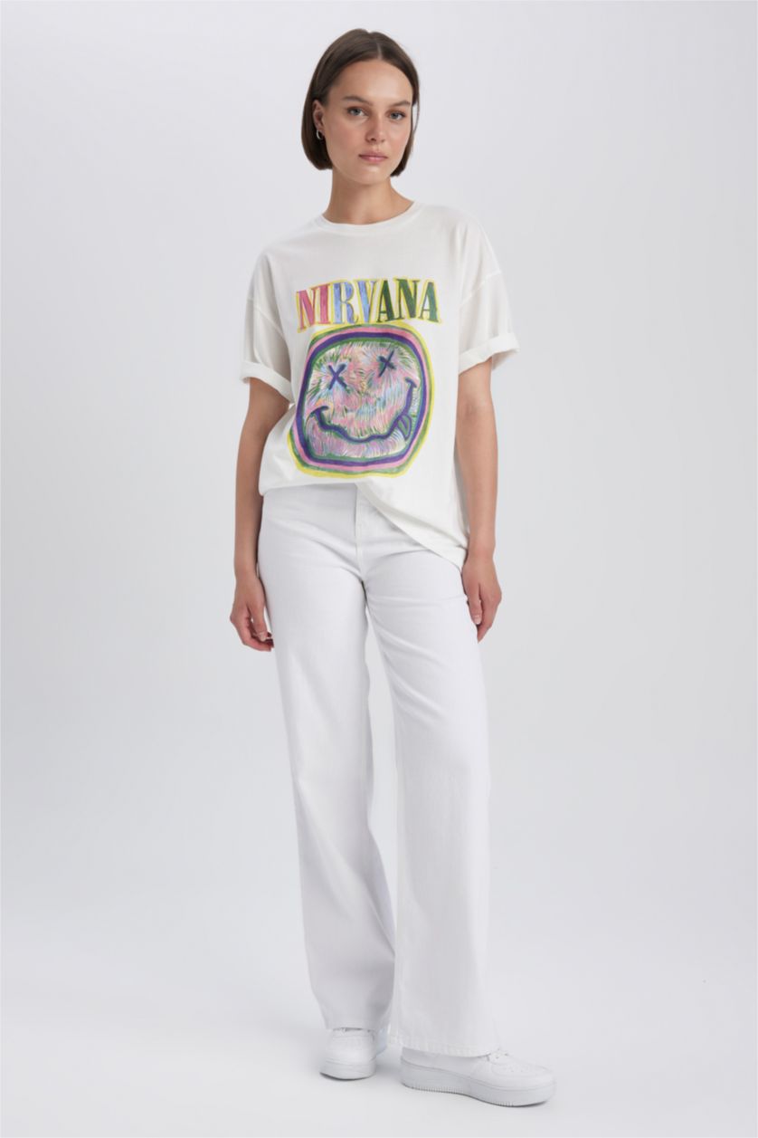 WOMAN White Oversize Fit Short Sleeve T-Shirt