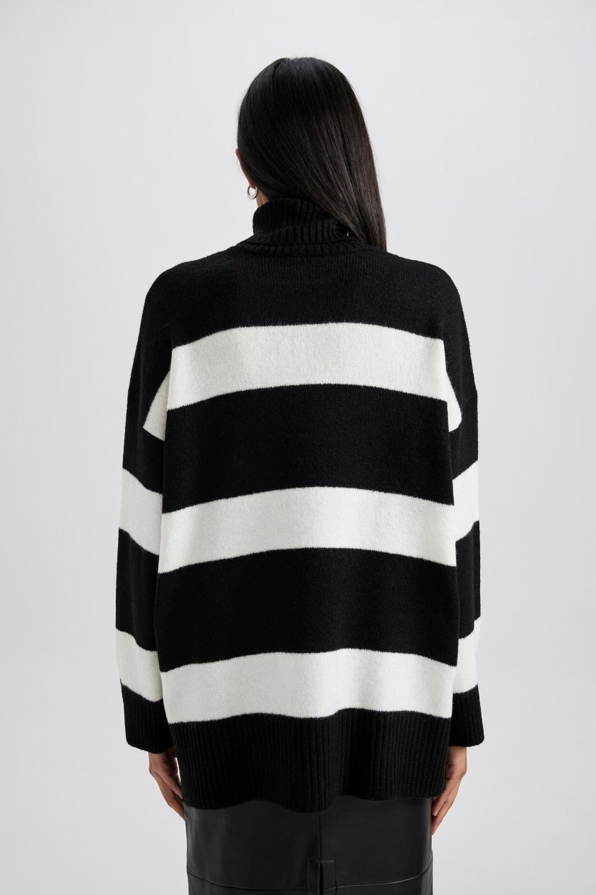 Kadın Siyah Relax Fıt Tunik