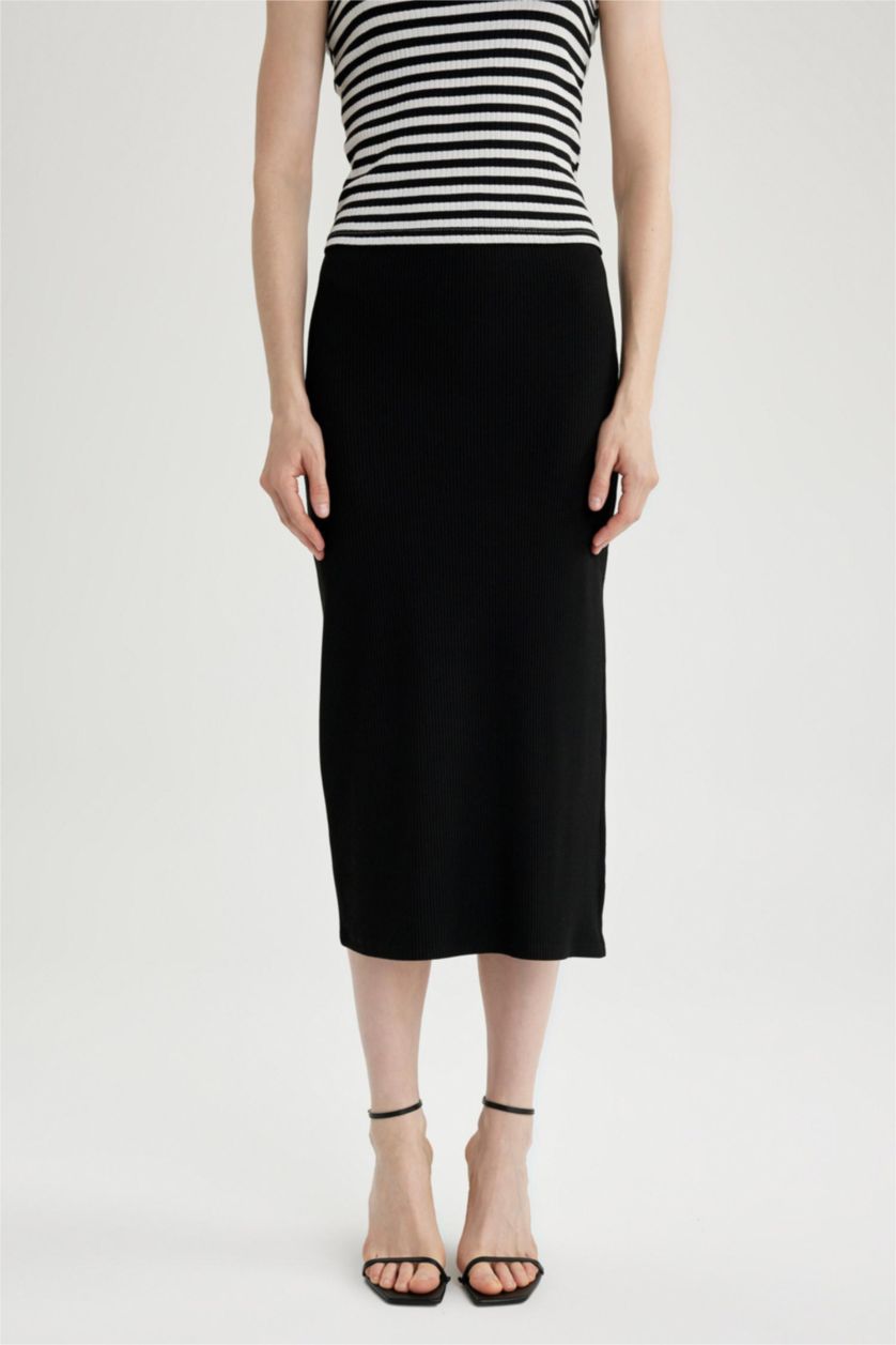 نساء أسود تنورة ميدي مضلع قصة مستقيمة بخصر عادي