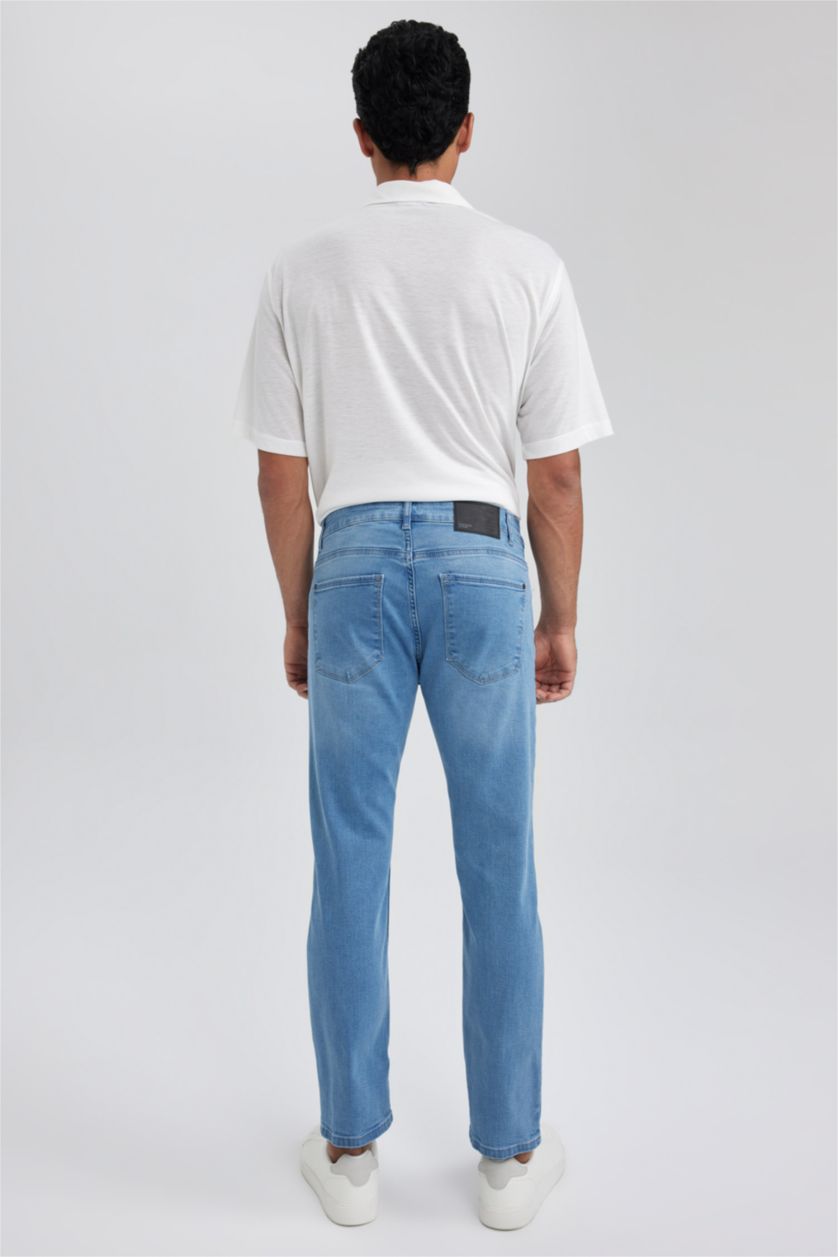 MAN Light Blue Sergio Regular Fit Normal Waist Jeans