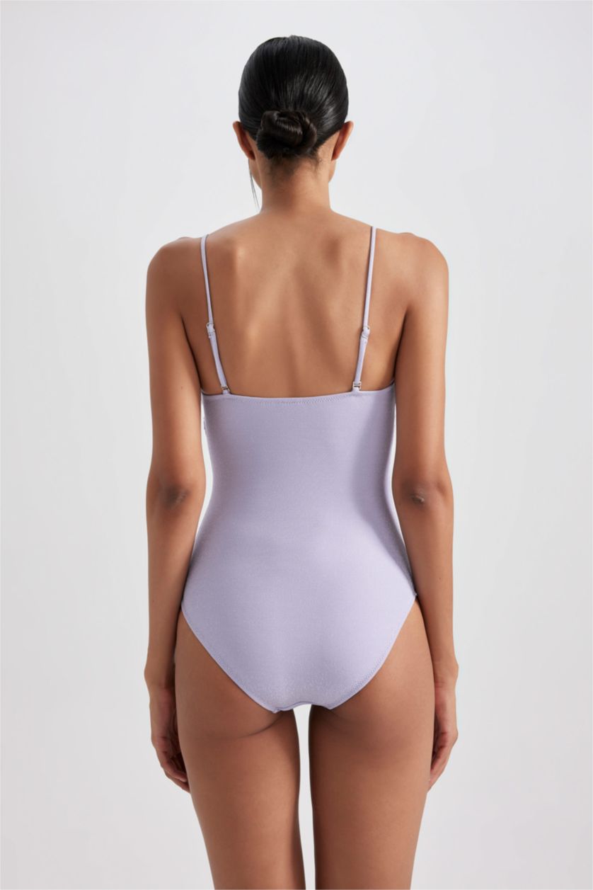 نساء أرجواني مايوه قصة عادية من Fall In Love