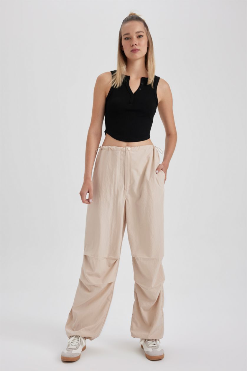 نساء بيج Parachute Trousers