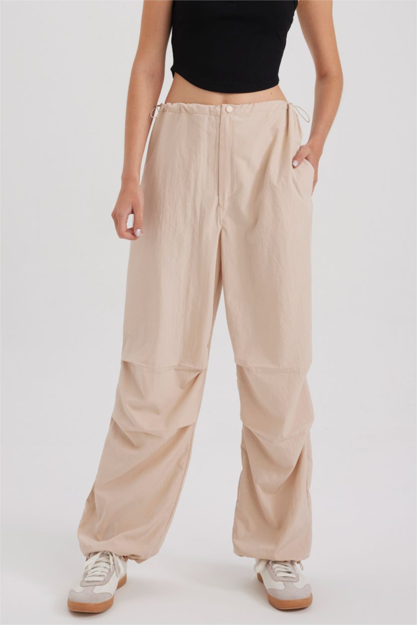 نساء بيج Parachute Trousers