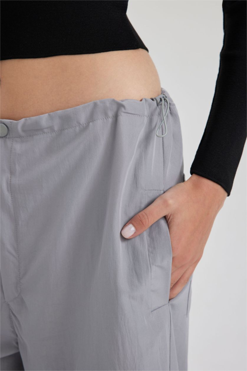Kadın Açık Gri Paraşüt Pantolon