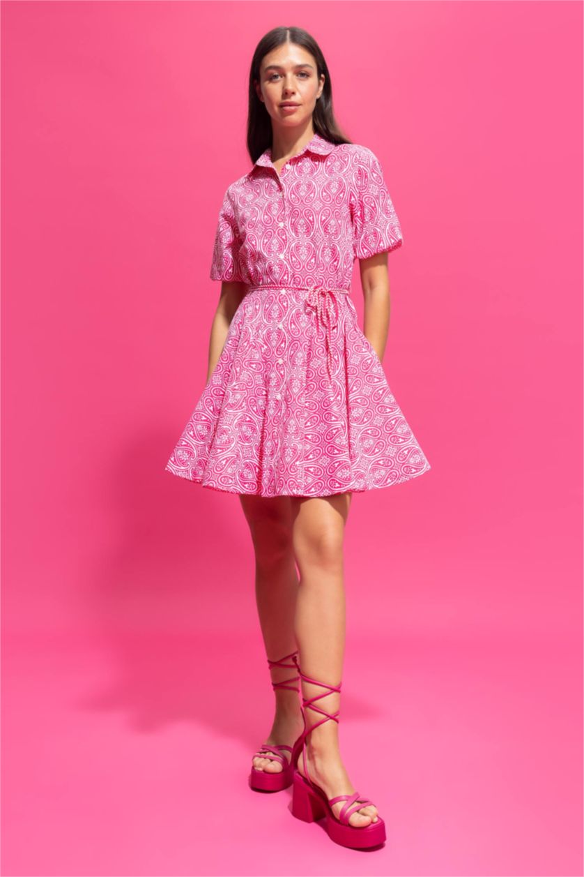 FEMME Rose Mini Robe Tissée À Manches Courtes Col De Chemise