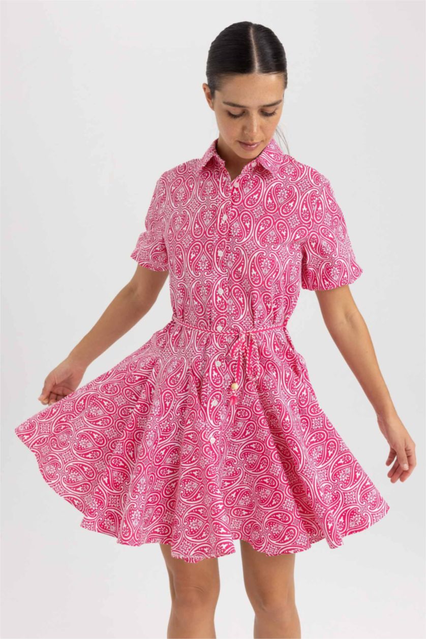 FEMME Rose Mini Robe Tissée À Manches Courtes Col De Chemise