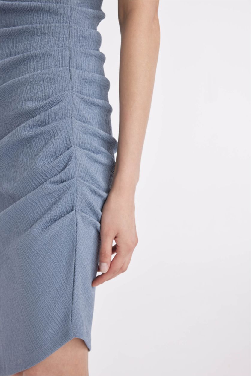 Kadın Mavi Bodycon Vücudu Saran V Yaka Drapeli Bürümcük Askılı Midi Abiye Elbise