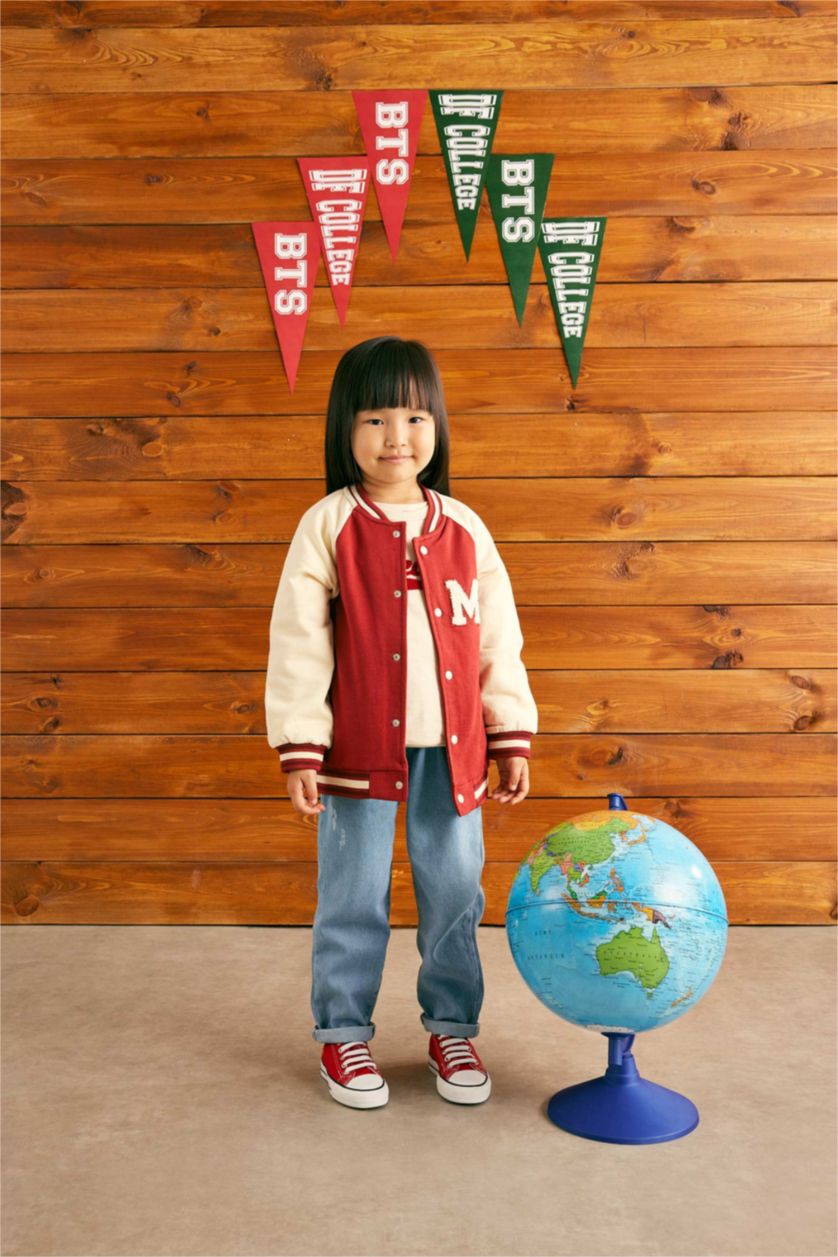 طفلة صغيرة خمري كارديجان بومبر بناتي قصة عادية