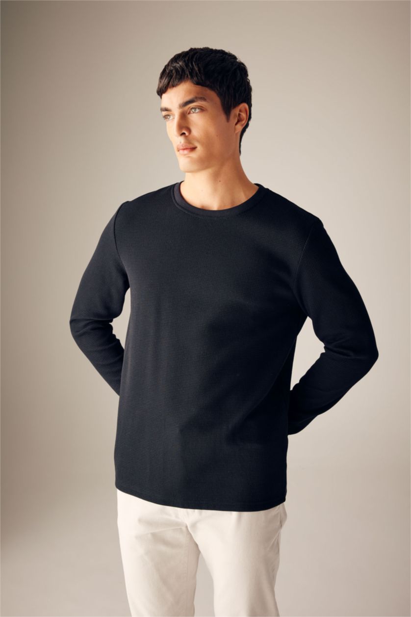 MAN Black Slim Fit Long Sleeve Body