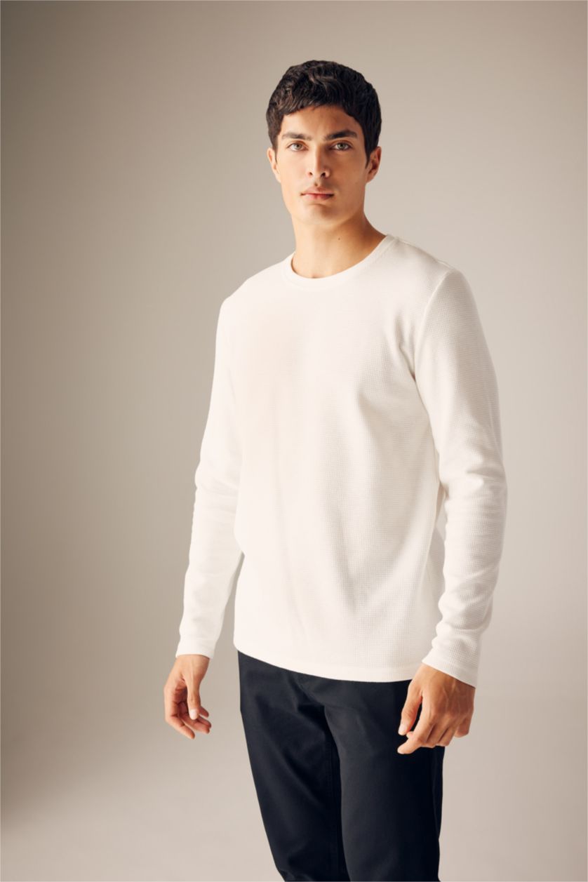 MAN White Slim Fit Long Sleeve Body