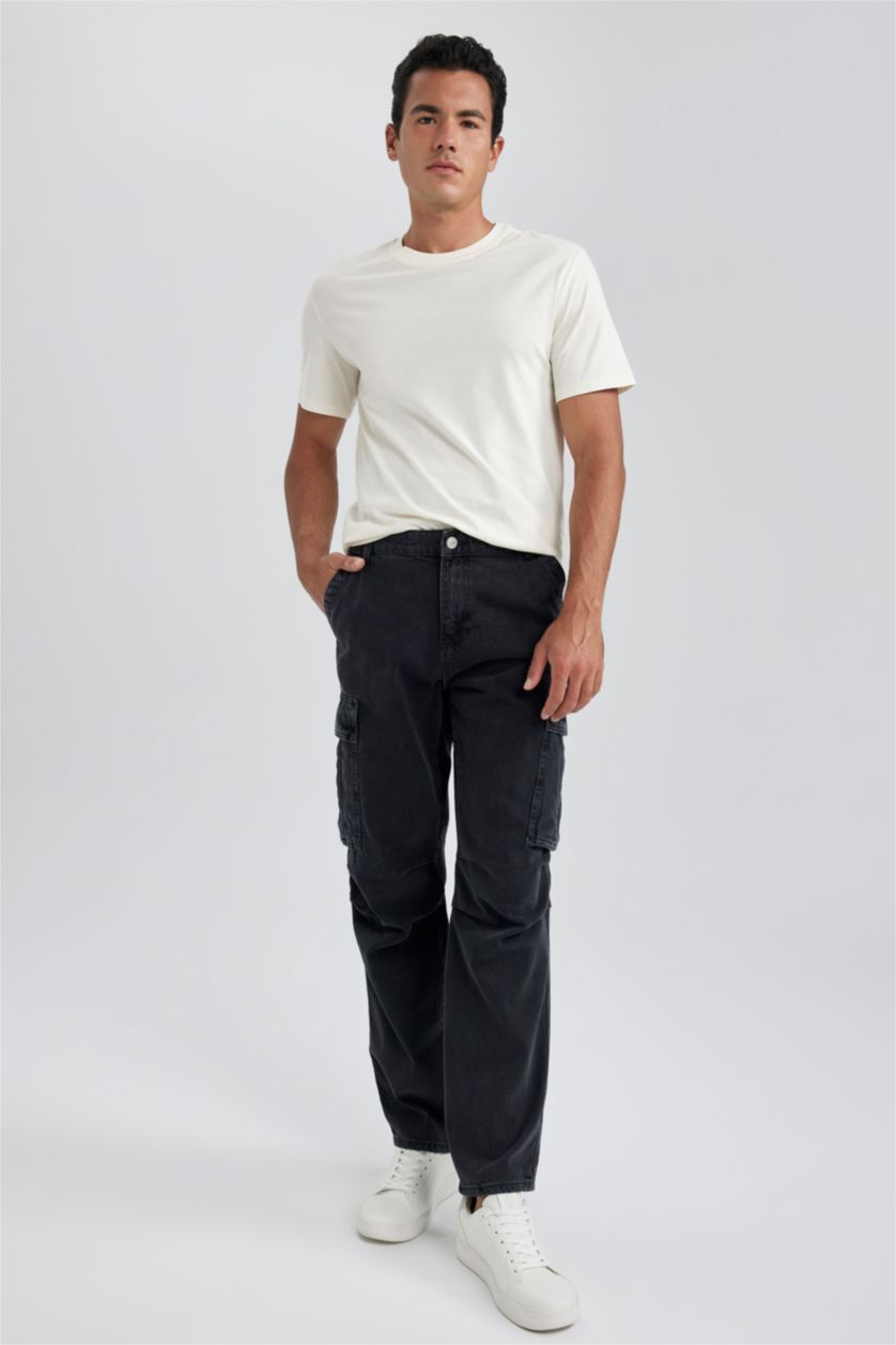 رجالي أسود بنطلون جينز بقصة مريحة