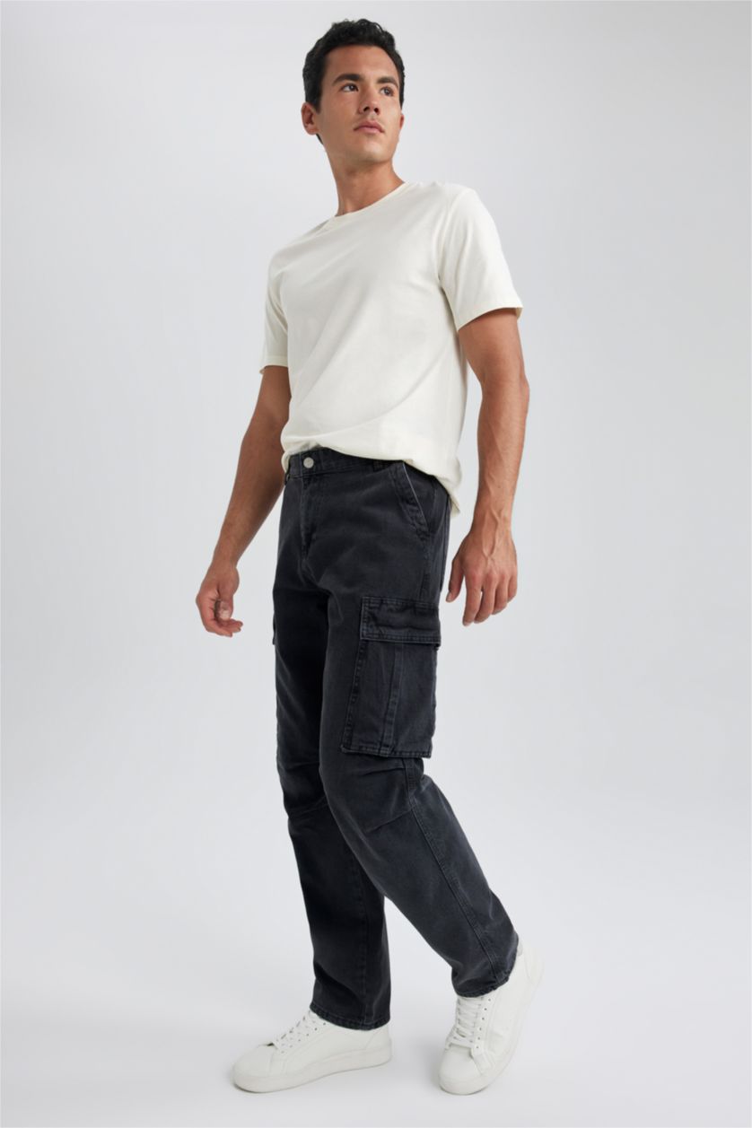 رجالي أسود بنطلون جينز بقصة مريحة