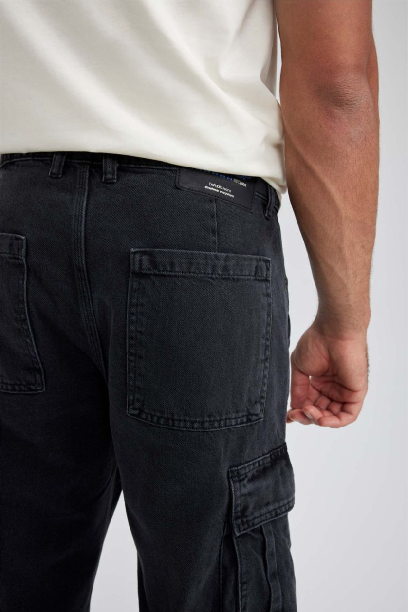 رجالي أسود بنطلون جينز بقصة مريحة