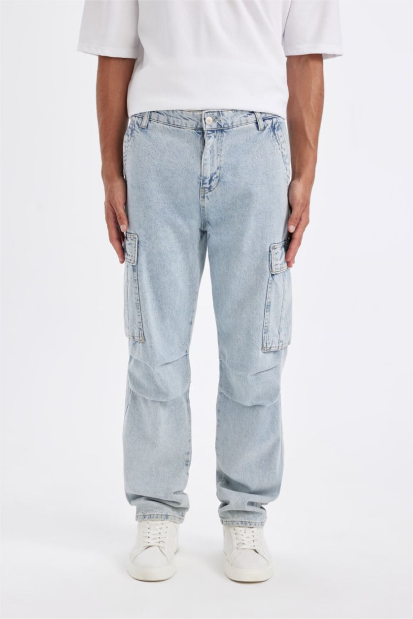 رجالي أزرق فاتح بنطلون جينز بقصة مريحة