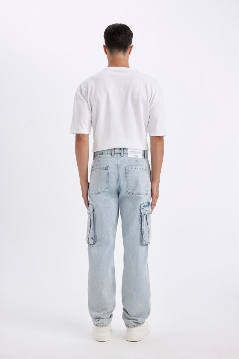 رجالي أزرق فاتح بنطلون جينز بقصة مريحة