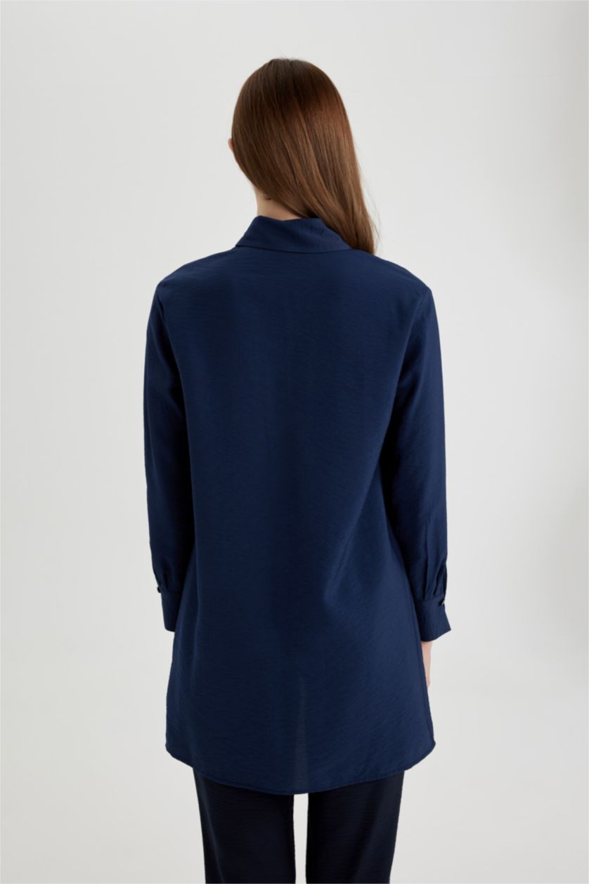 Kadın Lacivert Regular Fit Uzun Kollu Yırtmaçlı Gömlek Tunik