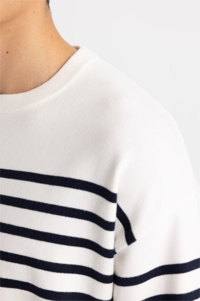 Мужчины Бежевый Свитер свободного кроя с круглым вырезом