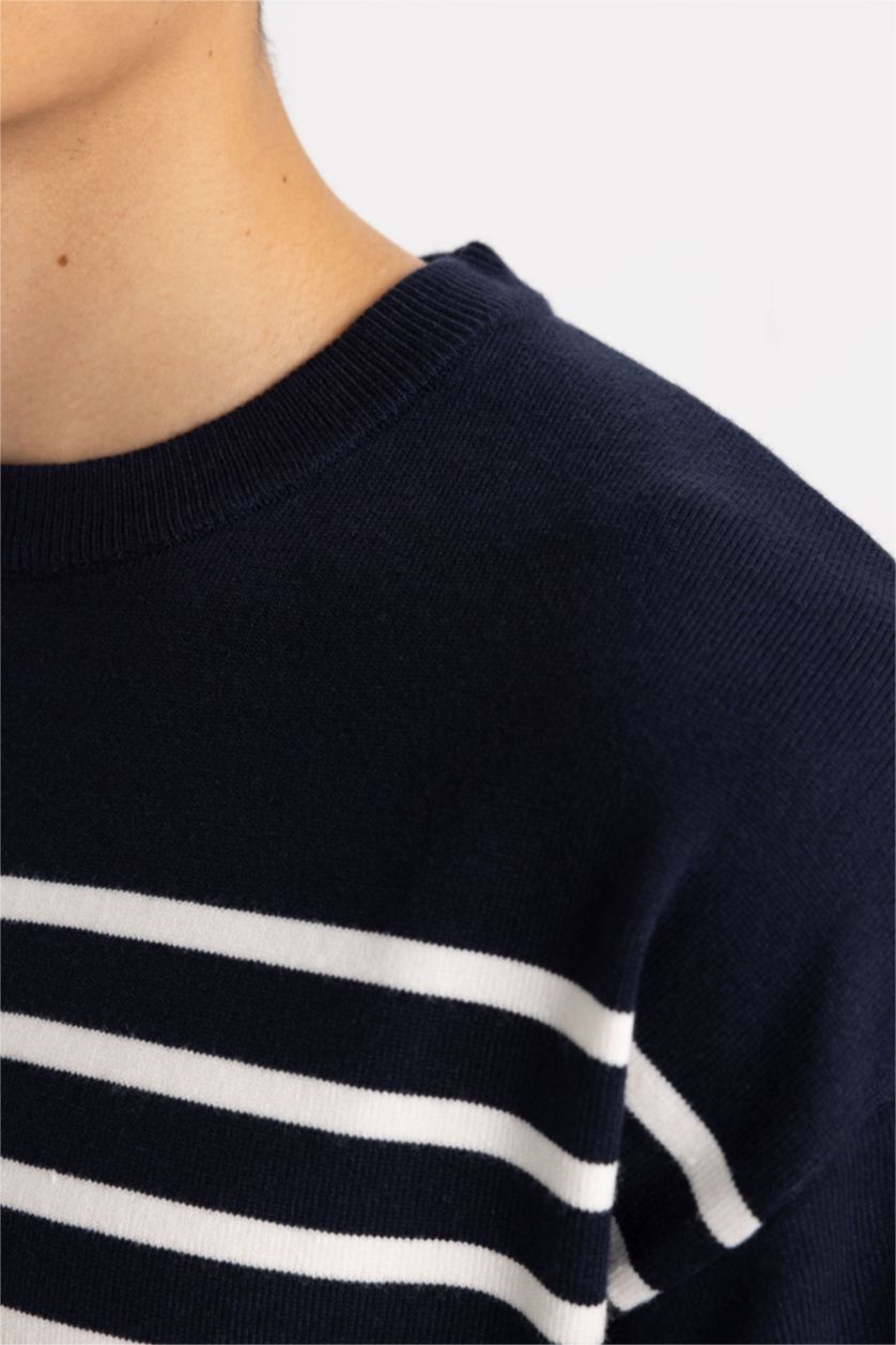 Мужчины Синий Свитер свободного кроя с круглым вырезом