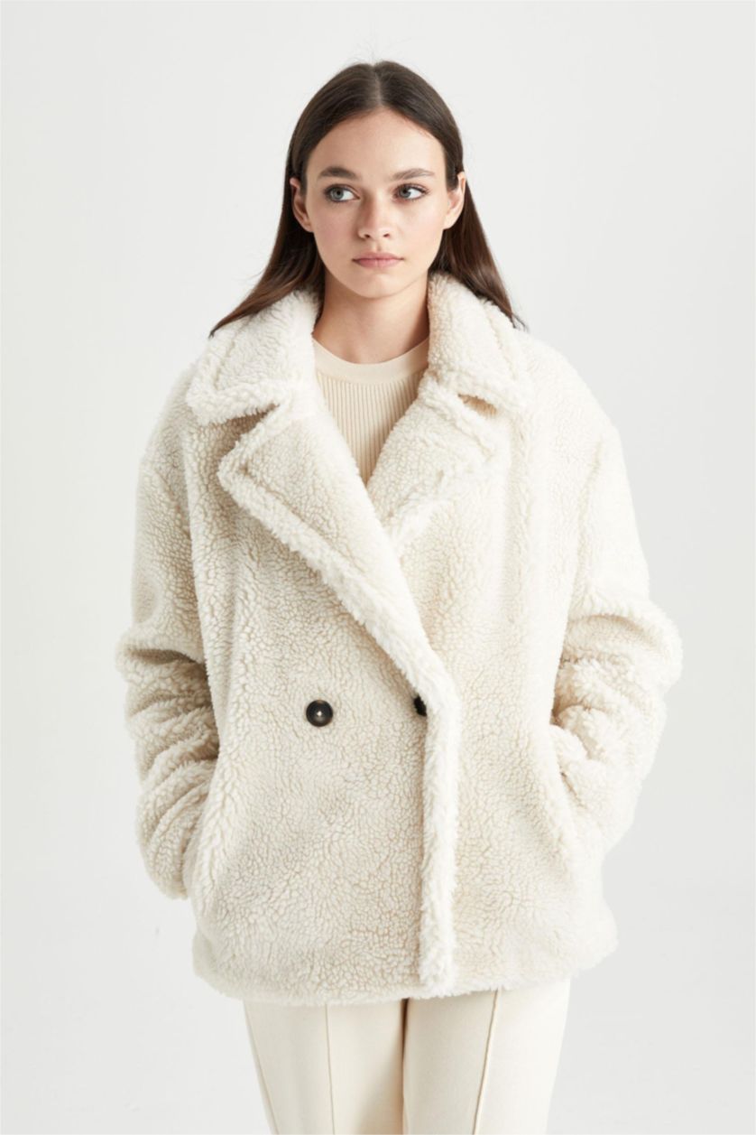 Kadın Kum Regular Fit  Isı Yalıtımlı Pelüş Mont Kaban Kruvaze Kapamalı Düğmeli Cepli