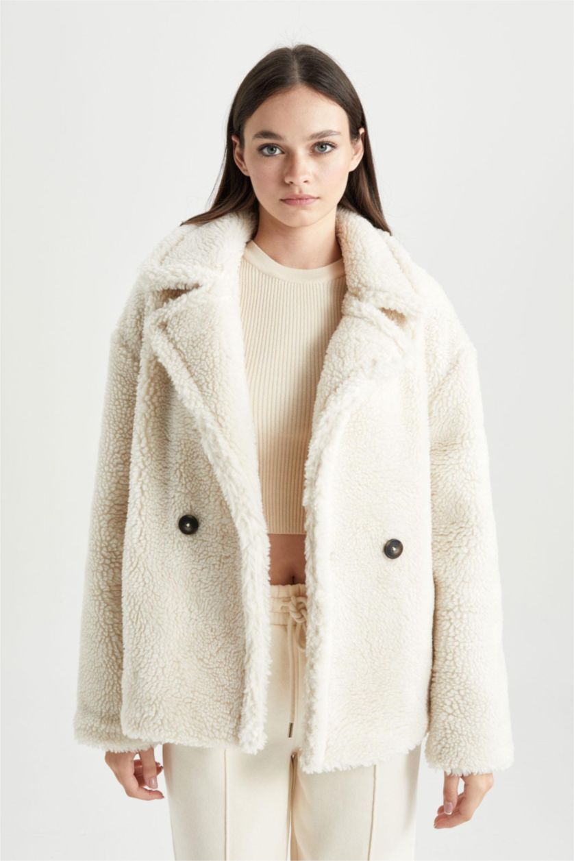Kadın Kum Regular Fit  Isı Yalıtımlı Pelüş Mont Kaban Kruvaze Kapamalı Düğmeli Cepli
