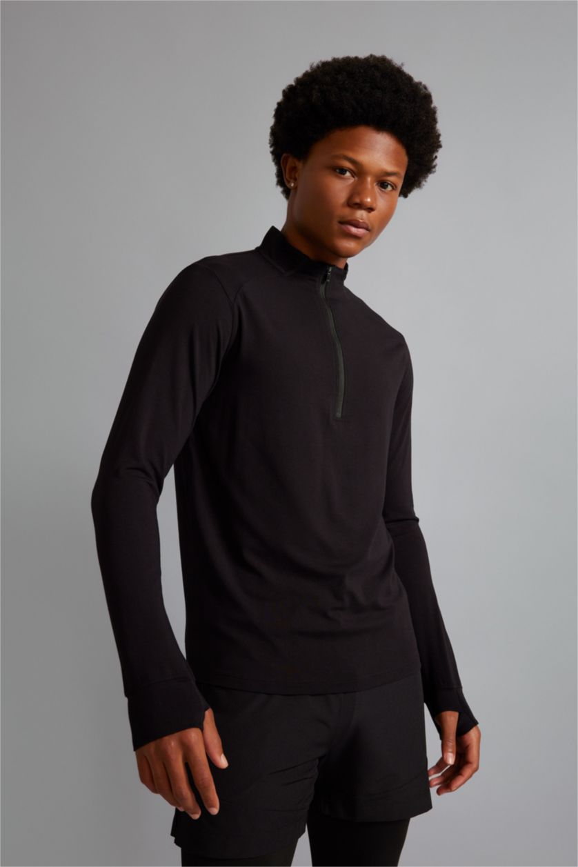 رجال أسود تيشيرت سليم فيت برقبة عالية