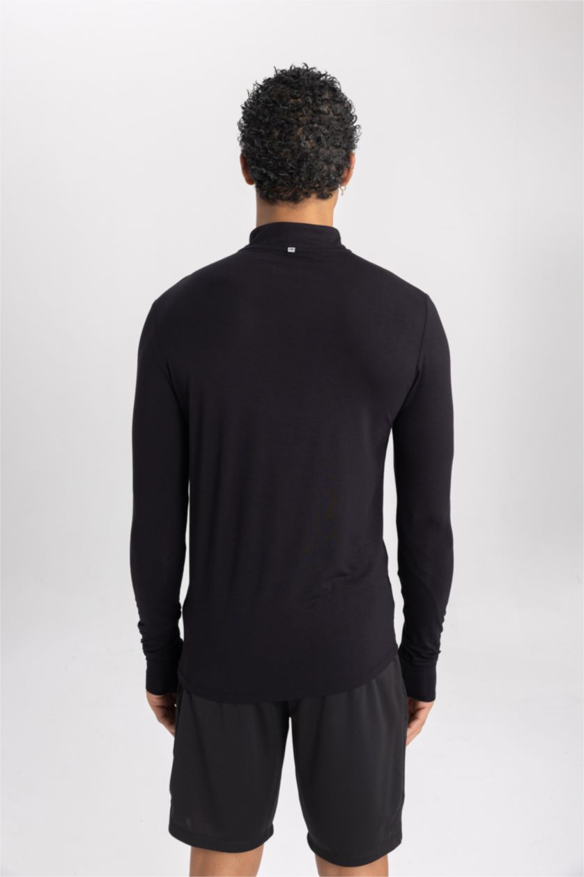 رجال أسود تيشيرت سليم فيت برقبة عالية