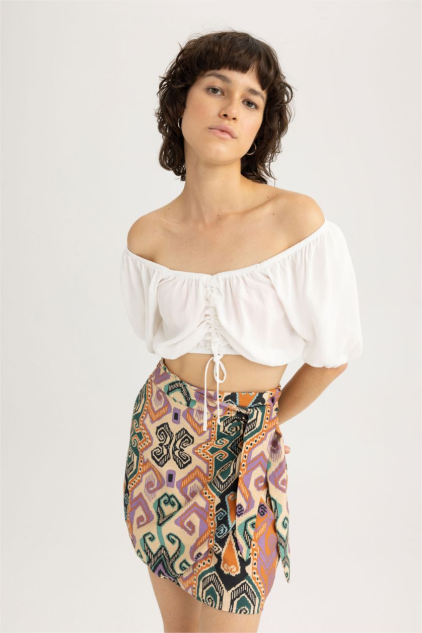 Kadın Kırık Beyaz Fıtted V Yaka Krinkıl Viskon Kısa Kollu Bluz