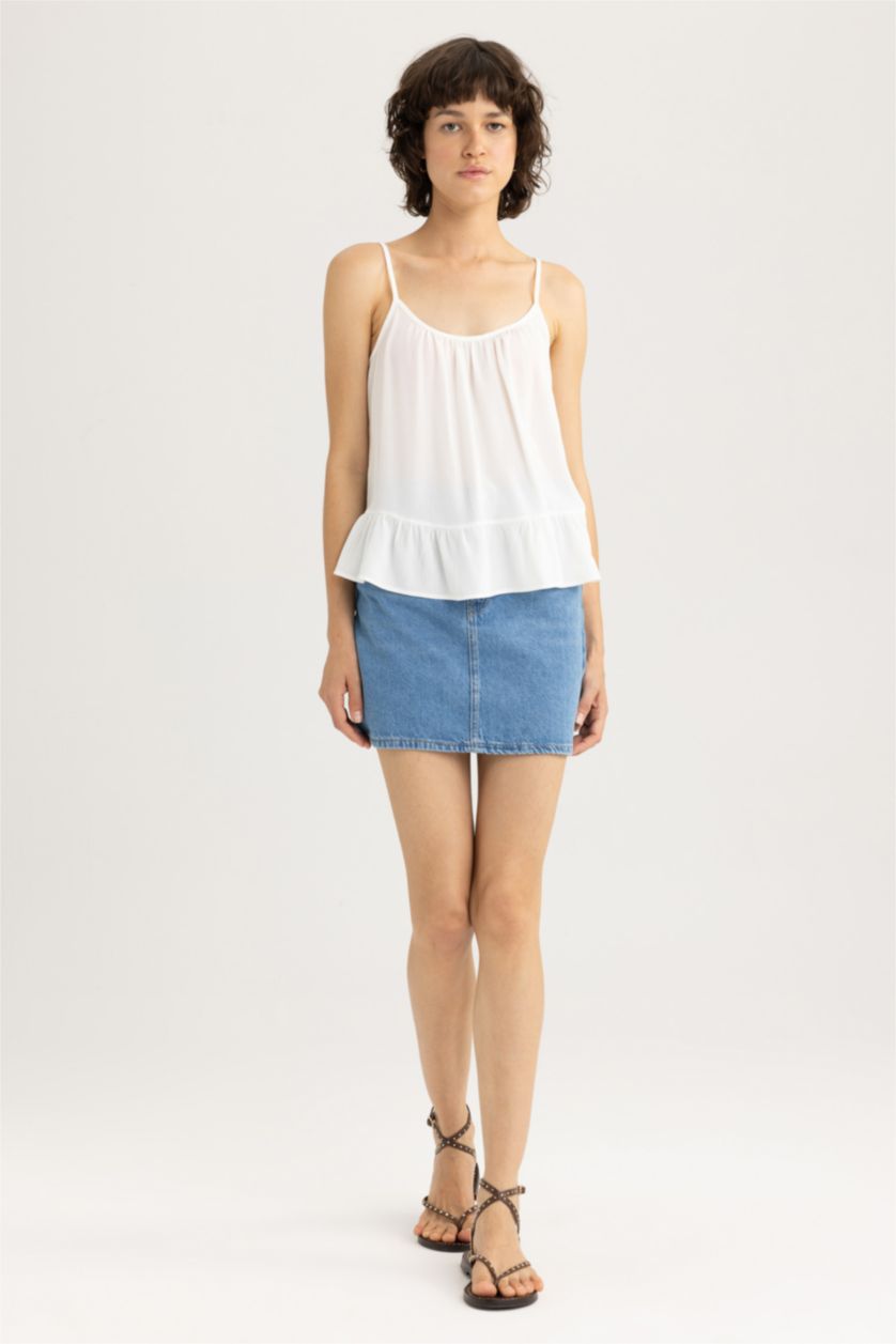 Kadın Kırık Beyaz Regular Fıt Krinkıl Viskon Kolsuz Bluz