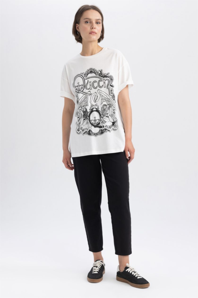 Kadın Kırık Beyaz AC/DC Oversize Fit Bisiklet Yaka Kısa Kollu %100 Pamuk Tişört