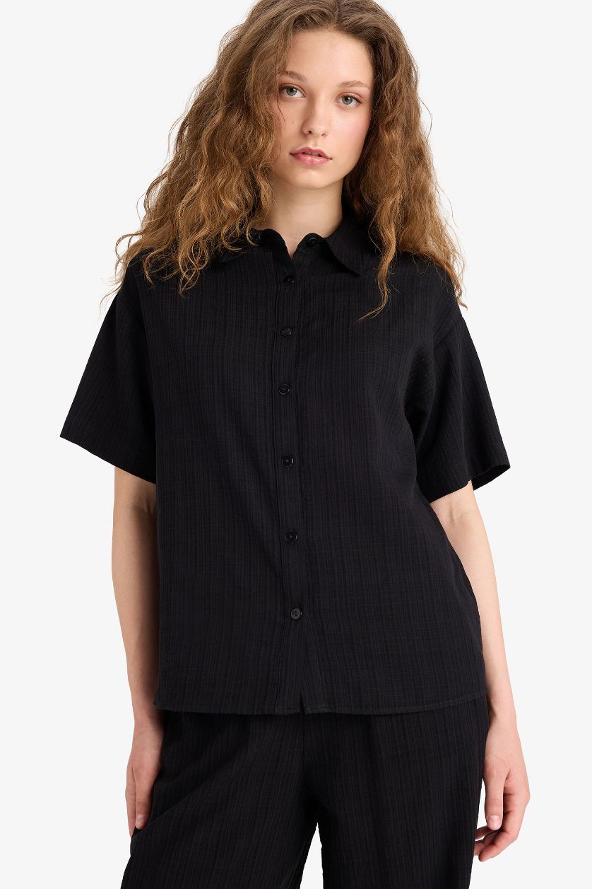 Woman Black Oversize Basic Short Sleeve Shirt