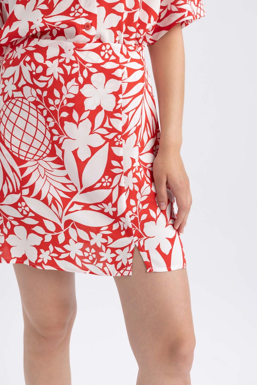 Woman Red Tropical Patterned Mini Skirt