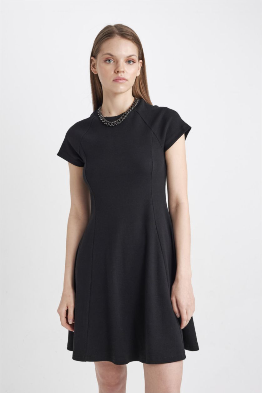 Kadın Siyah Fitilli Kaşkorse Mini Elbise