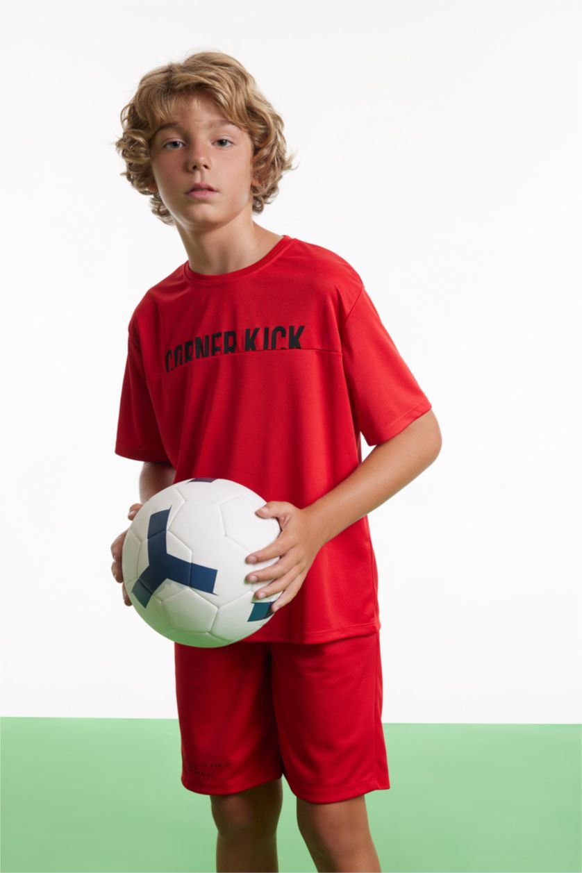Erkek Çocuk - Genç Erkek Kırmızı Oversıze Bisiklet Yaka Etiket Baskılı Kısa Kollu Tişört Erkek Çocuk
