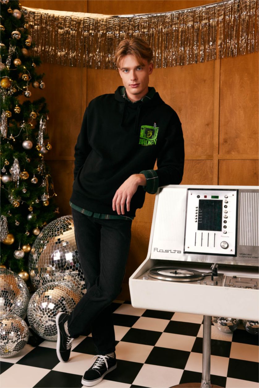 Мужская Черный Свитшот новогодний оверсайз с капюшоном