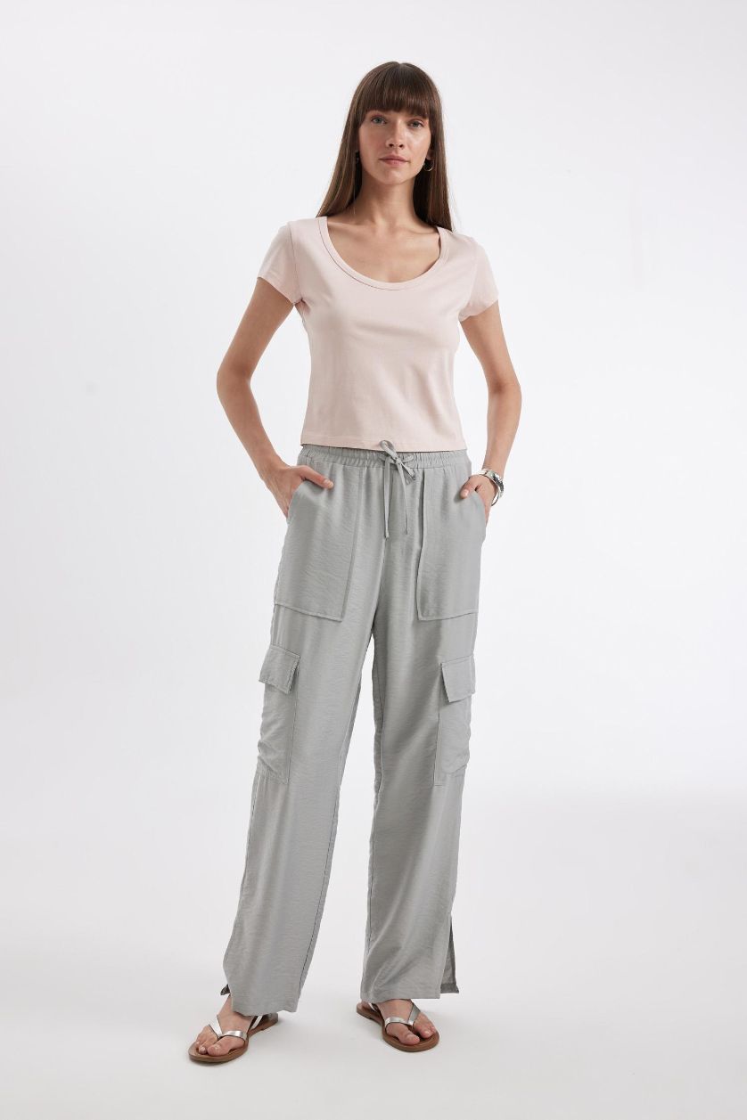 Woman Light Grey Wide Leg Pocket High Waist Long Length Trousers