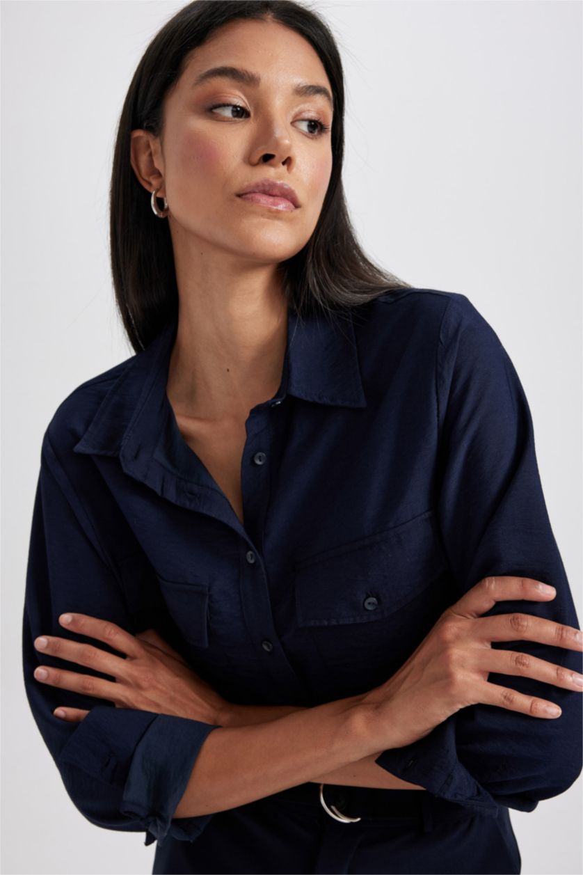 Woman NAVY Crop Long Sleeve Shirt