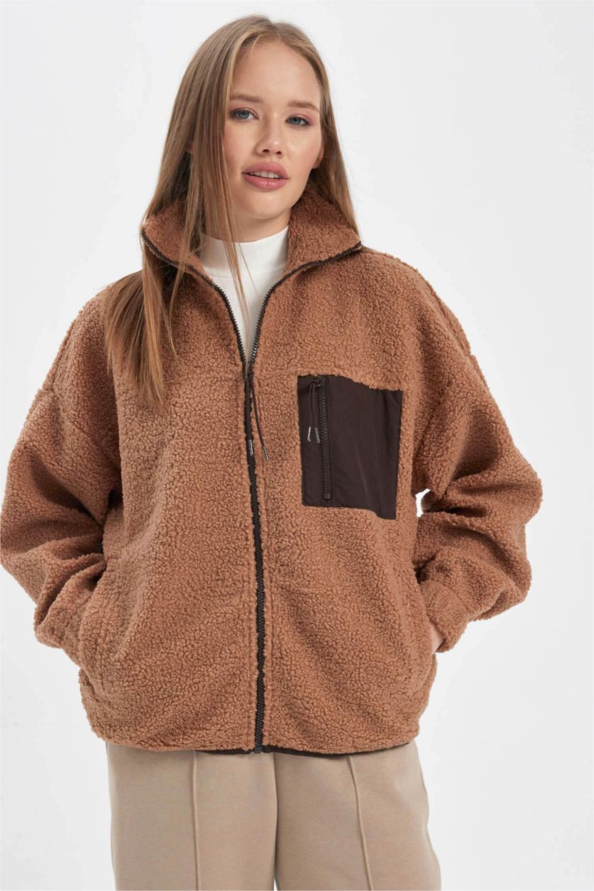 Woman Vison Cool Oversize Fit Plush Cardigan