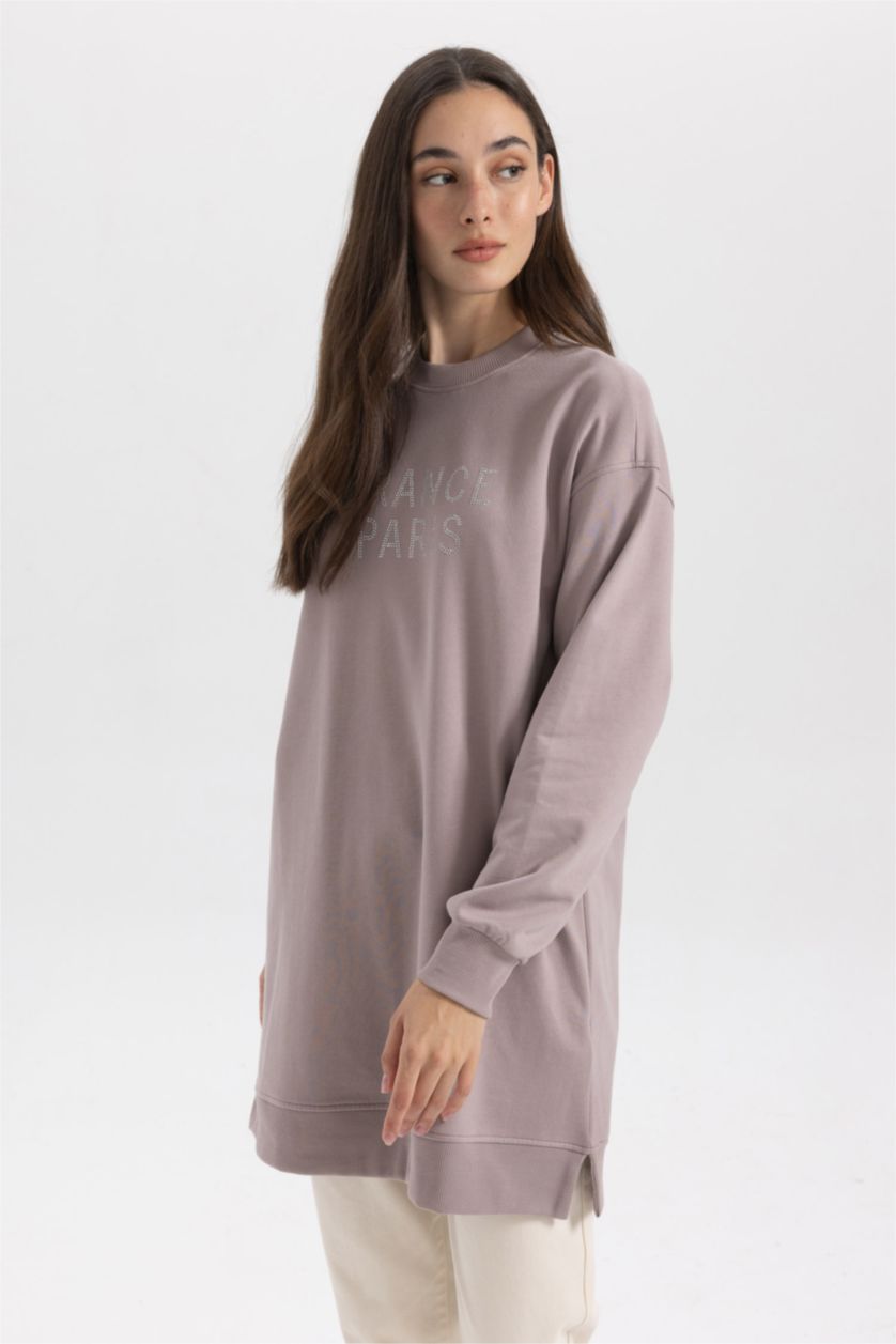 حريمي وردي فاتح سويت تونيك قماش رقيق قصة عادية