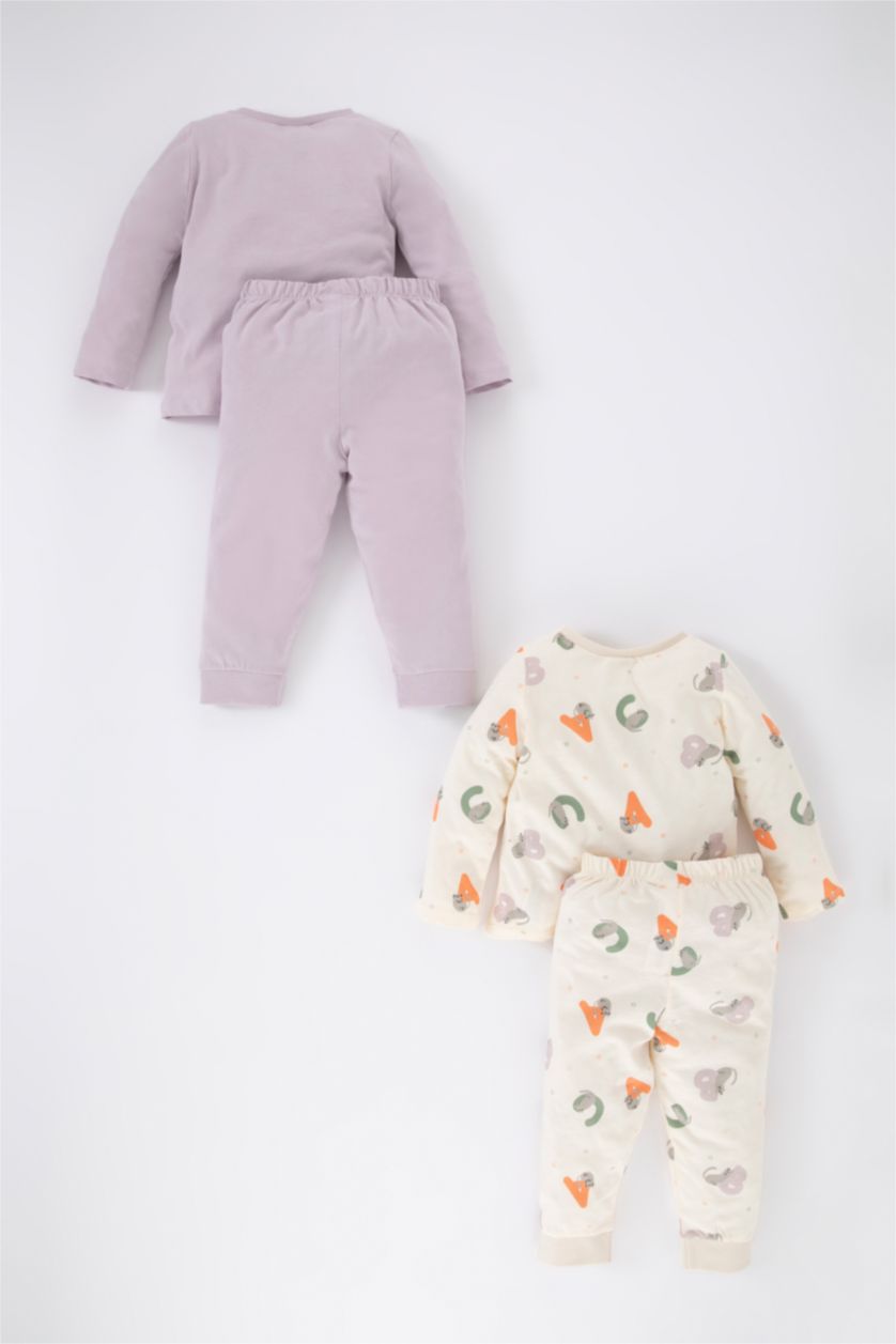 طفلة صغيرة بيج فاتح سيت بيجاما بناتي بطبعة شعار ممشط - 4 قطع