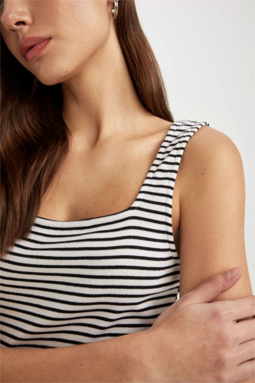 FEMME Noir Robe En Maille À Manches Courtes Rayée Col Carré